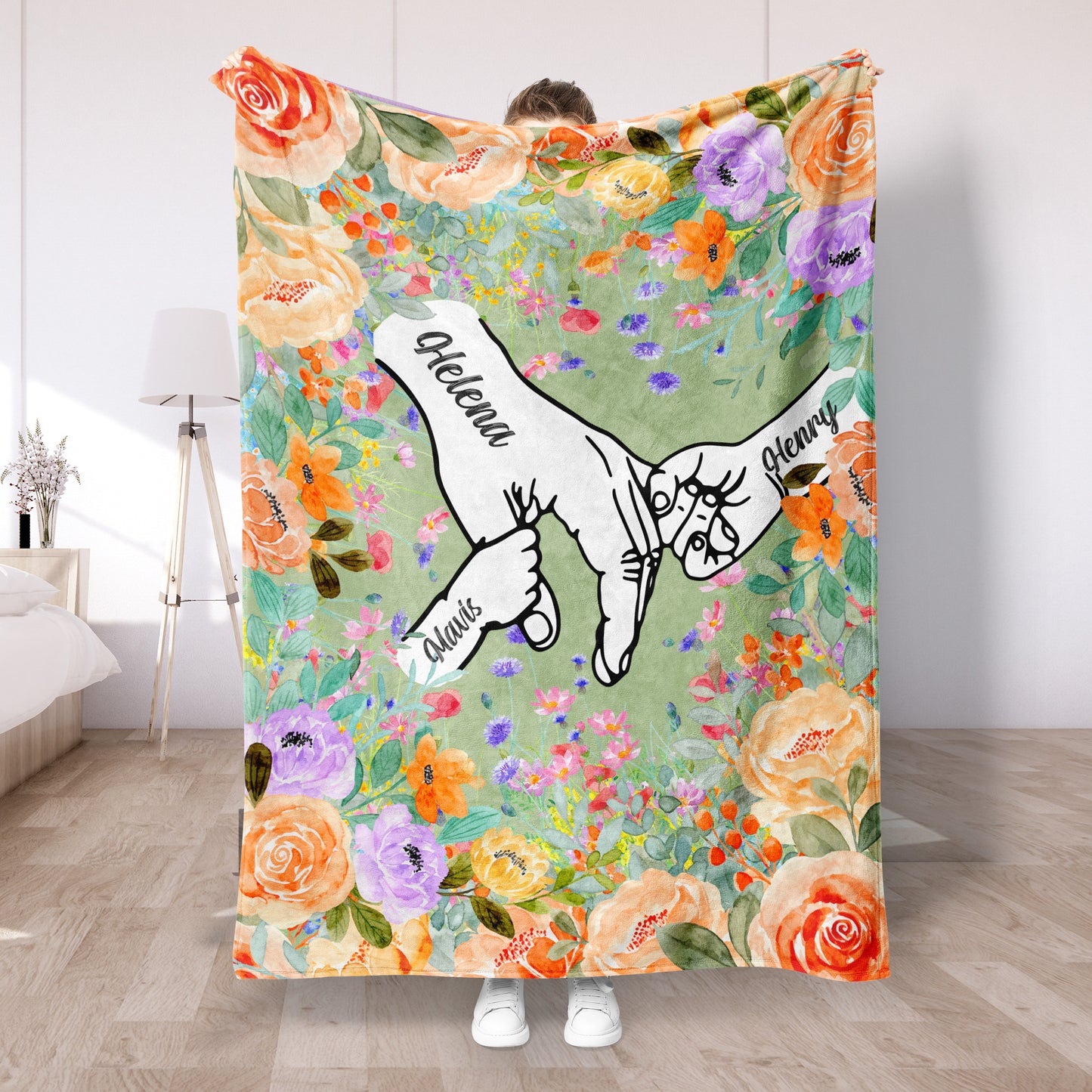 Custom Holding Mom's Hand Blanket, Personalized Moms Garden Flower Blanket with Kid Names, Mothers Day Gift, Grandma Gift,Anniversary Family